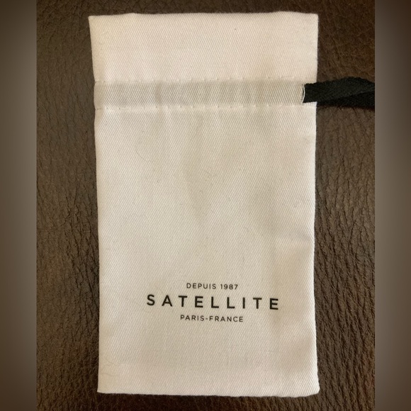 Brand new SATELLITE PARIS Leather and Swarovski Crystal Bracelet - Picture 6 of 6